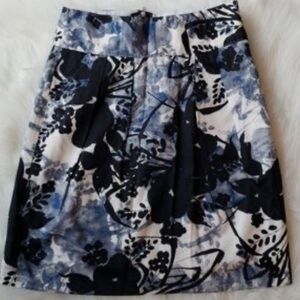 RW&CO. Black and Blue light cotton Floral Skirt with pockets & lining size 10